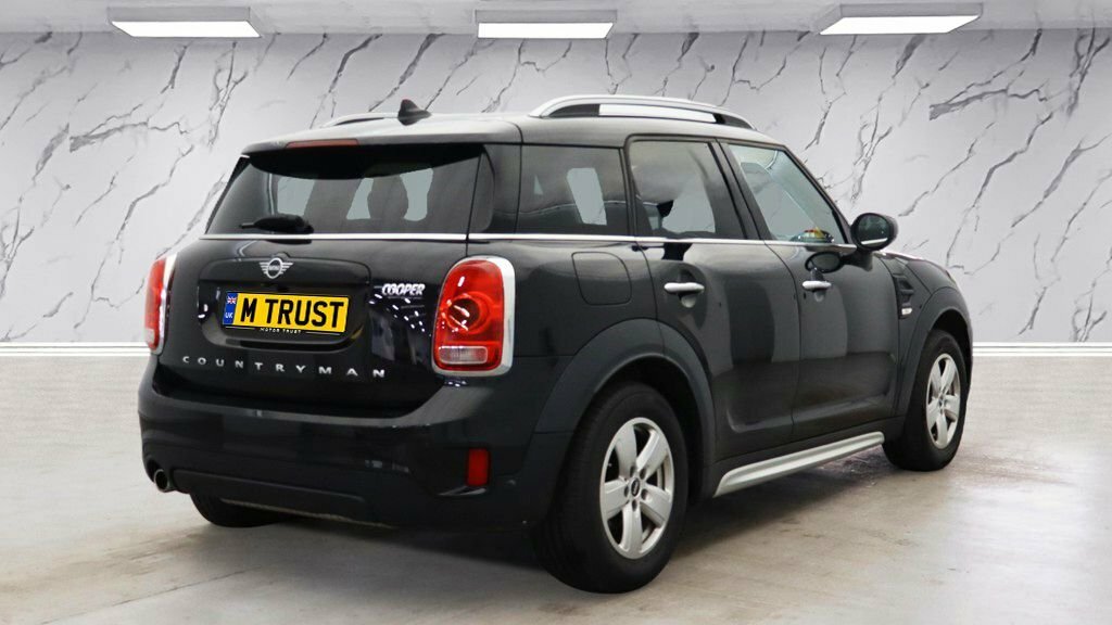 Mini Countryman 1.5L Cooper Classic YF19FJL Black #4