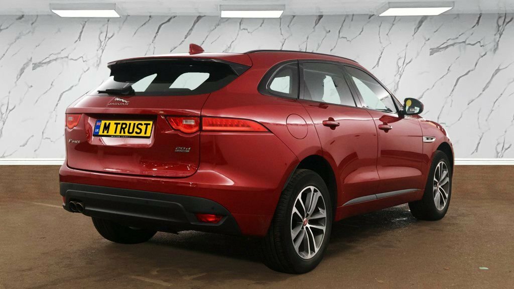 Jaguar F-Pace 2L R-sport MV19URB Red #4