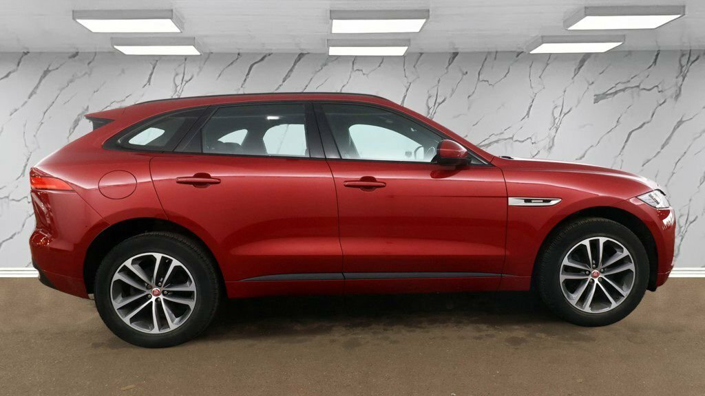 Jaguar F-Pace 2L R-sport MV19URB Red #5