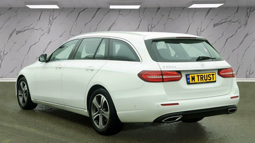 Mercedes-Benz E Class 2L Se WA68URH White #3
