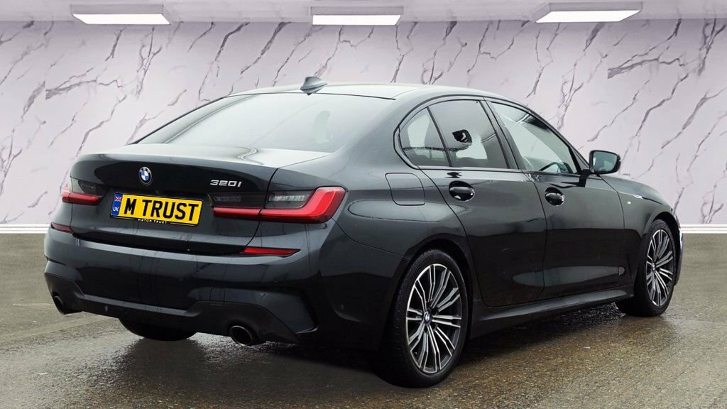 BMW 3 Series 2L M Sport HT21ZXR Black #4