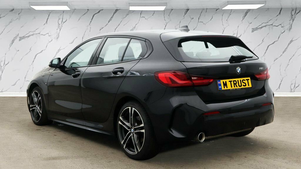 BMW 1 Series 1.5L M Sport DF71TXT Black #3