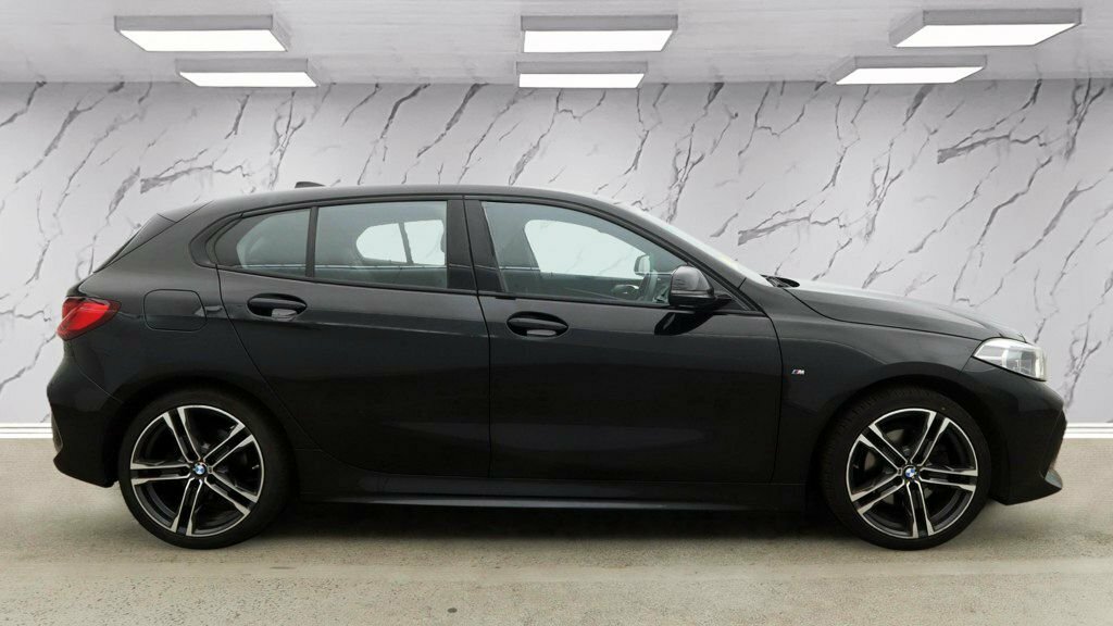 BMW 1 Series 1.5L M Sport DF71TXT Black #5