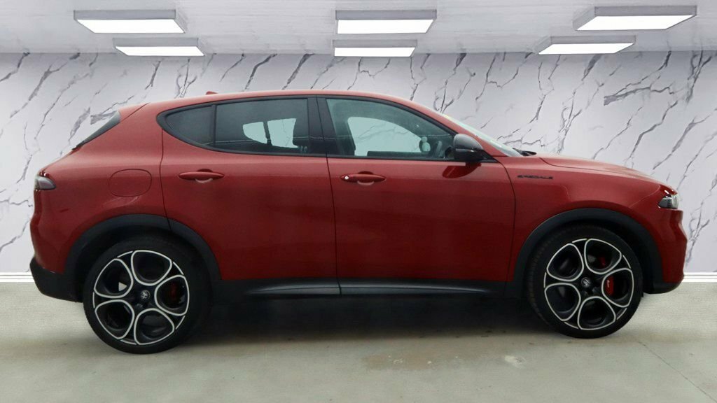 Alfa Romeo Tonale 1.5L Speciale Red #5