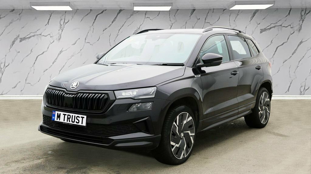 Skoda Karoq 2L Sportline VN72UKB Black #2