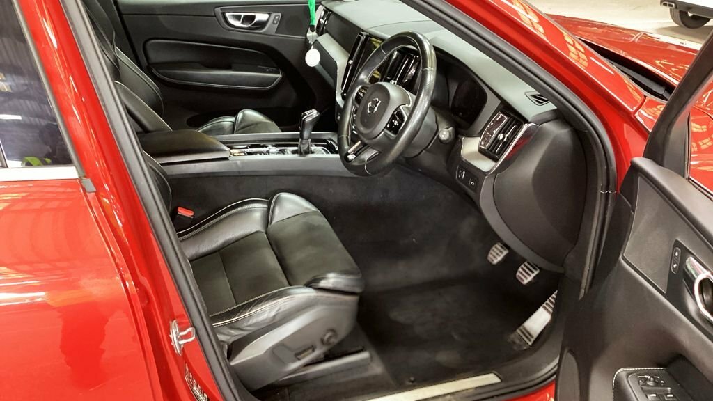 Volvo XC60 Xc60 R-design Pro T8 Phev Awd Black #9