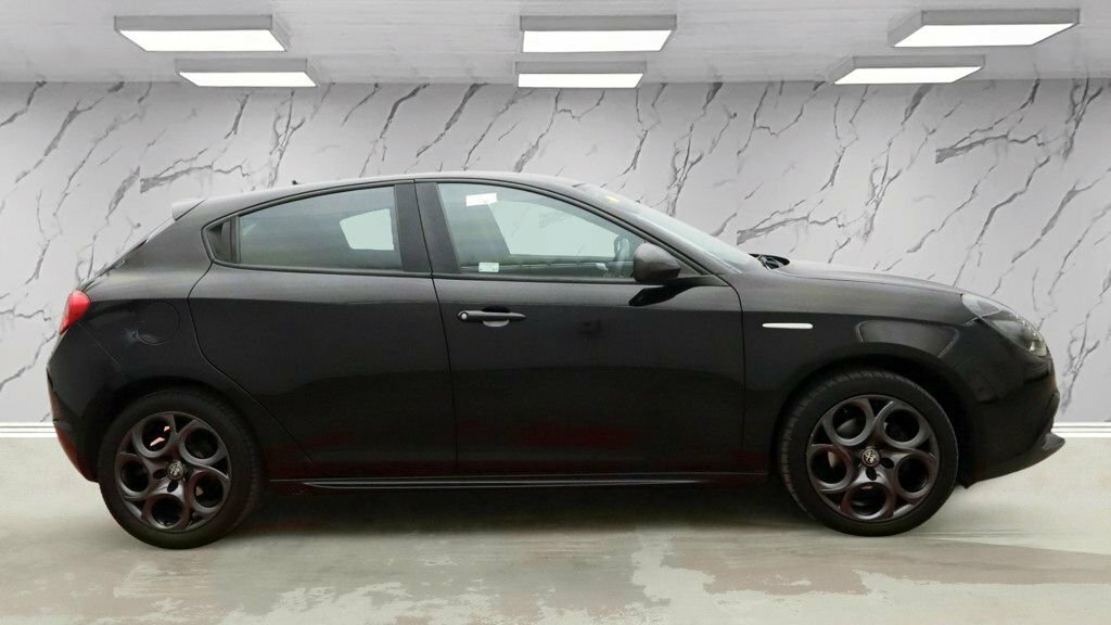Alfa Romeo Giulietta 1.4L Speciale Black #5