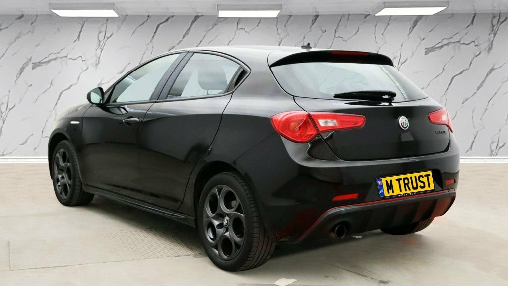 Alfa Romeo Giulietta 1.4L Speciale Black #3