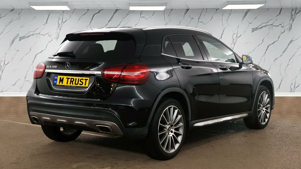 Mercedes-Benz GLA Class 1.6L Amg Line Edition Black #4