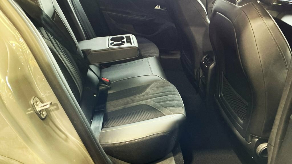 Peugeot 408 1.2 Puretech Gt Eat8 Black #10