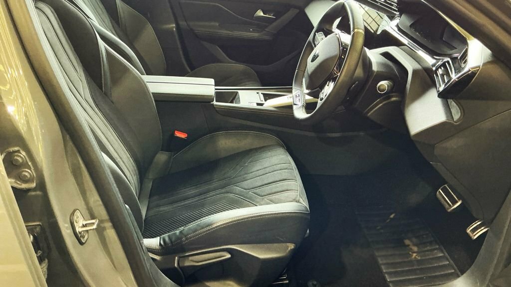 Peugeot 408 1.2 Puretech Gt Eat8 Black #9