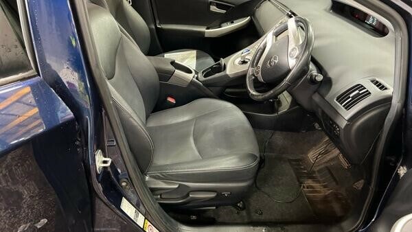 Toyota Prius Hatchback Blue #6
