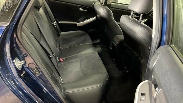 Toyota Prius Hatchback Blue #5