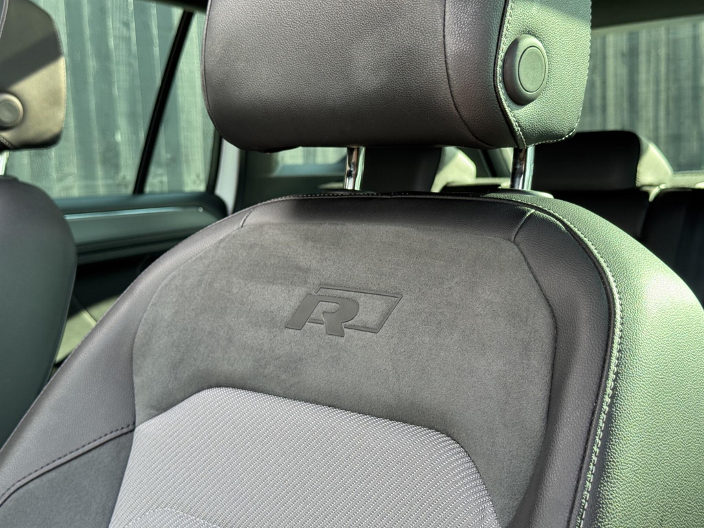 Volkswagen Tiguan Se Navigation Silver #32