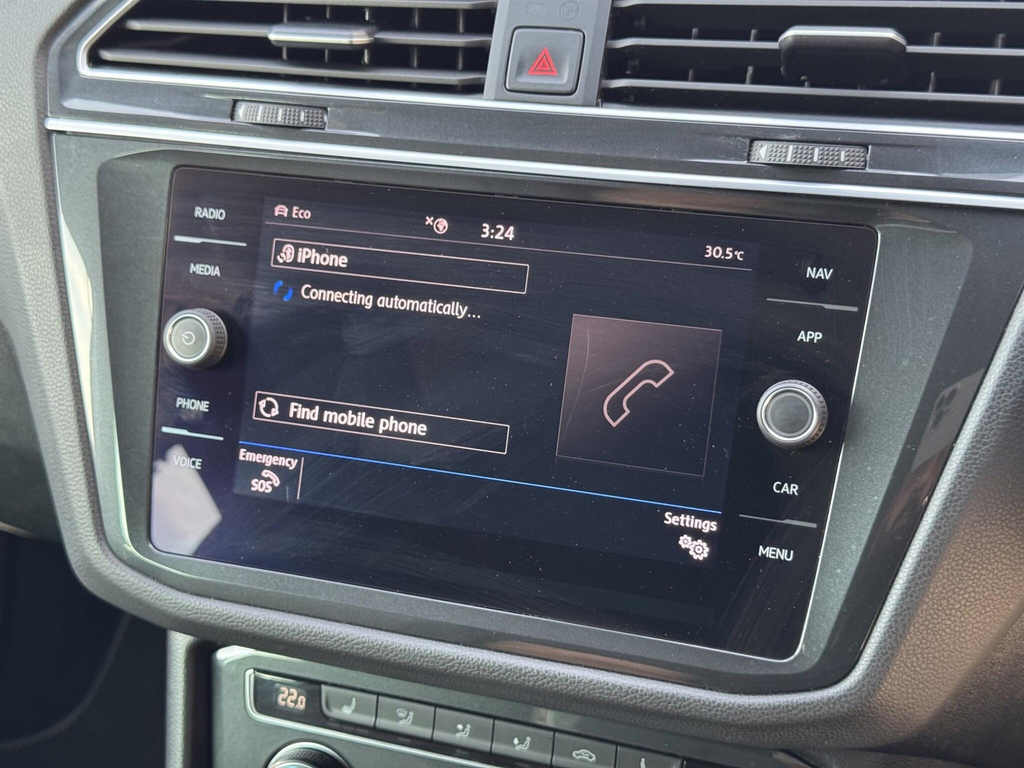Volkswagen Tiguan Se Navigation Silver #24