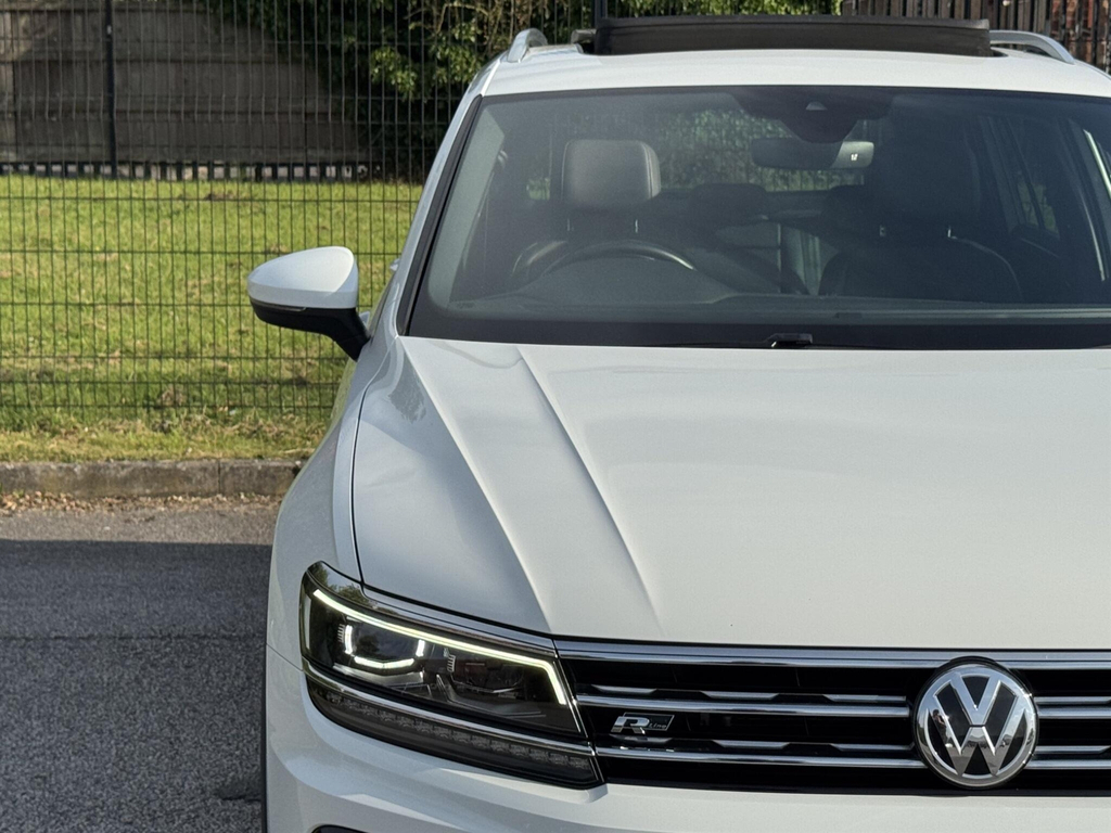 Volkswagen Tiguan Se Navigation Silver #8