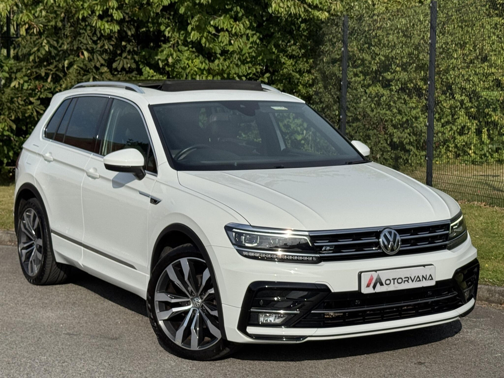 Volkswagen Tiguan Se Navigation Silver #1