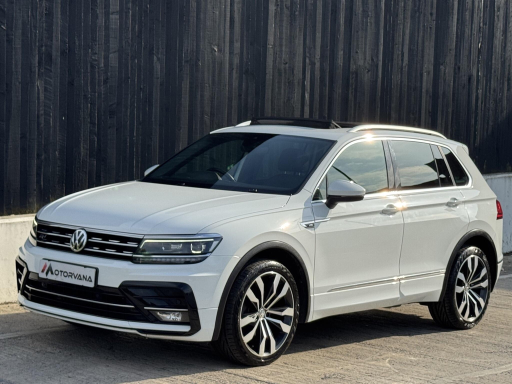 Volkswagen Tiguan Se Navigation Silver #9