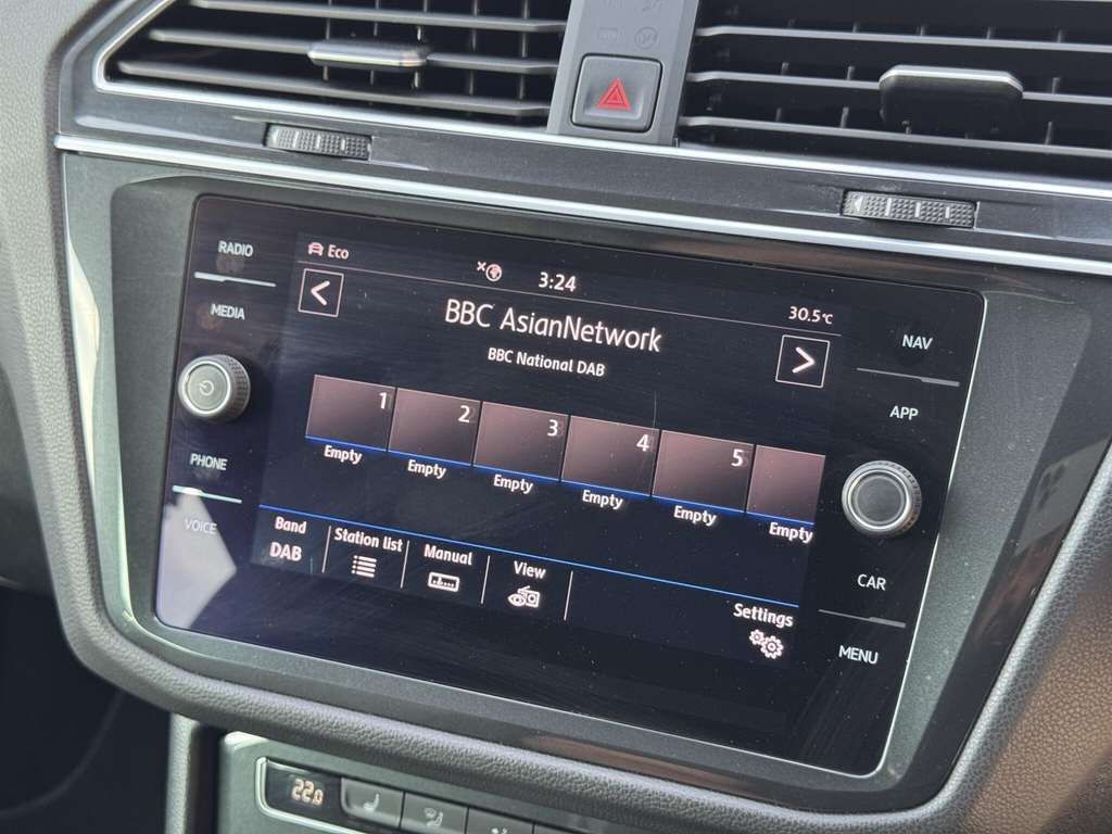 Volkswagen Tiguan Se Navigation Silver #27