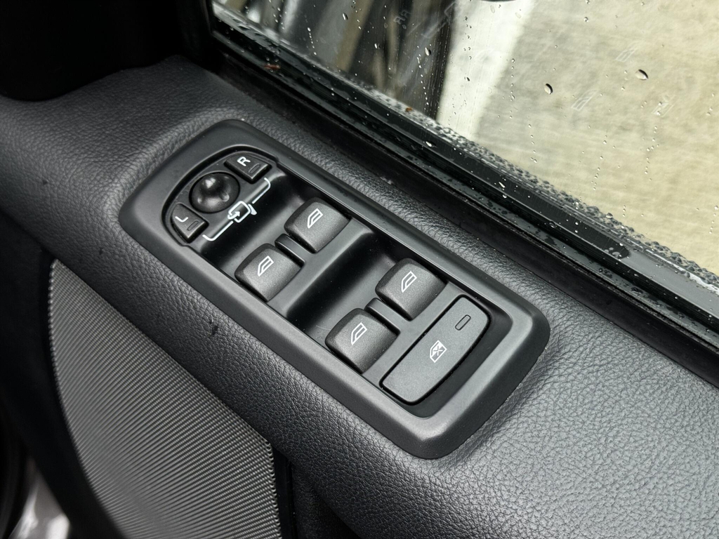 Land Rover Discovery 2.0 Sd4 Hse Black #20