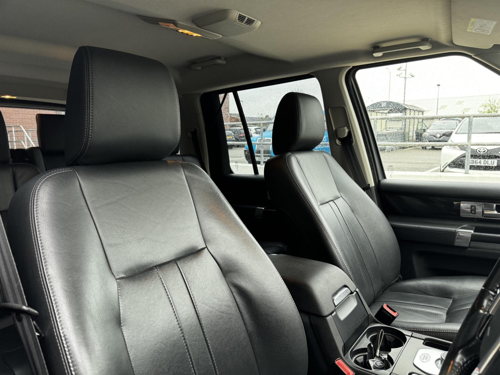 Land Rover Discovery 2.0 Sd4 Hse Black #14