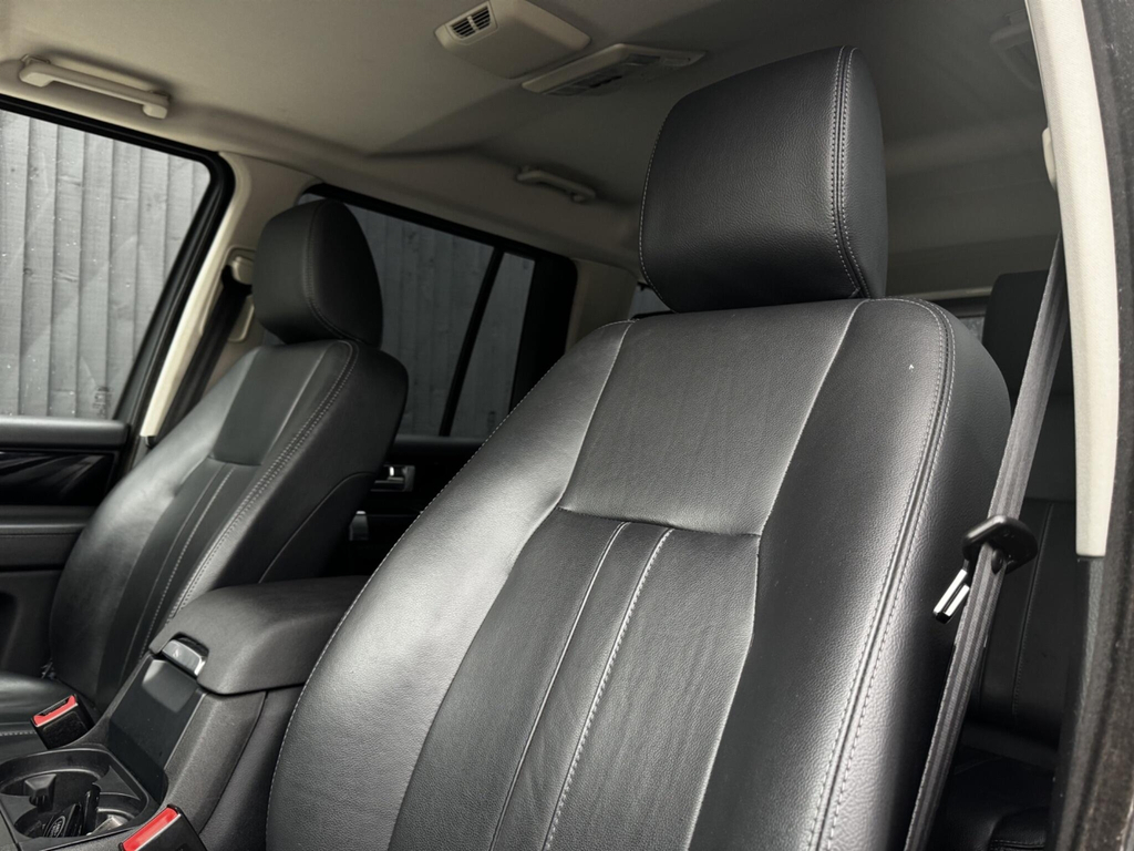 Land Rover Discovery 2.0 Sd4 Hse Black #33