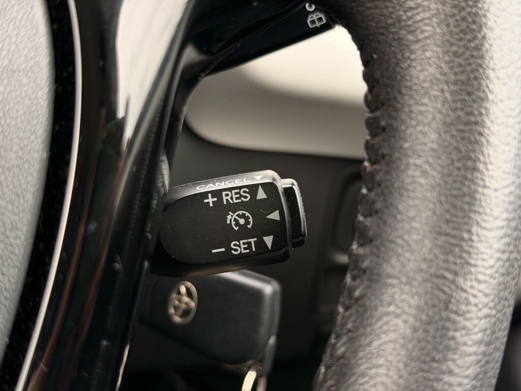 Toyota Aygo 1L Move White #22