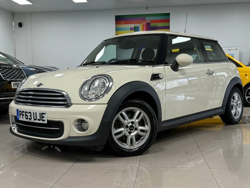 Mini Hatch 1.6L Cooper White