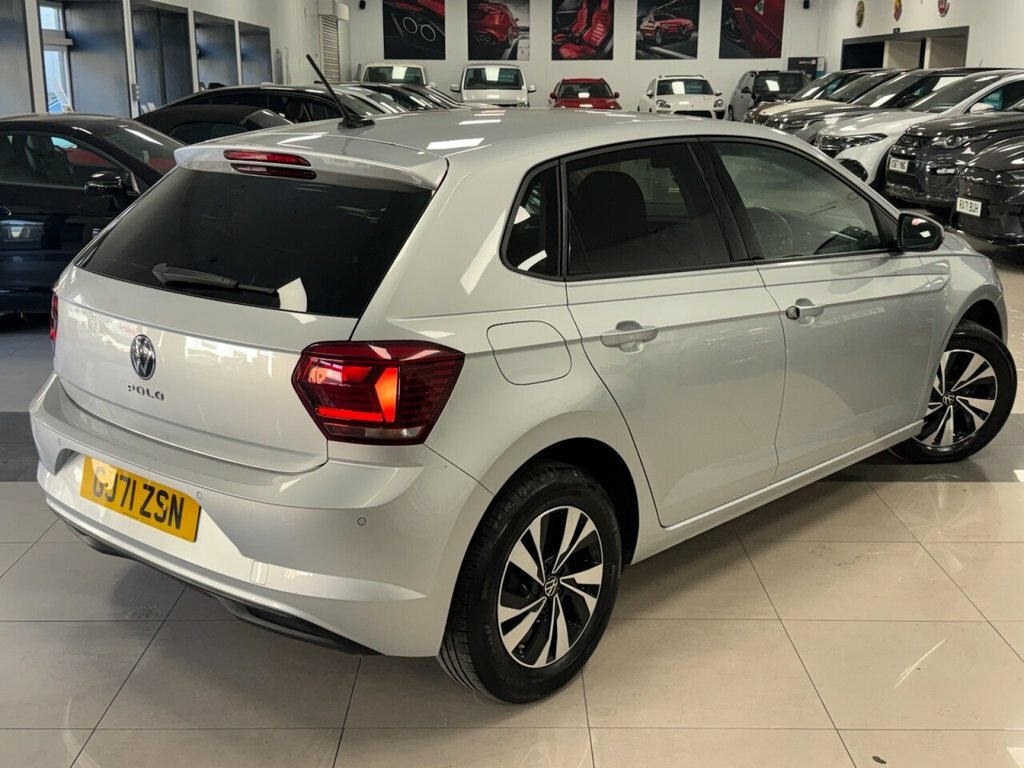 Volkswagen Polo 1L Match GJ71ZSN Silver #2