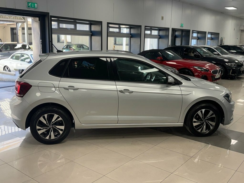 Volkswagen Polo 1L Match GJ71ZSN Silver #3