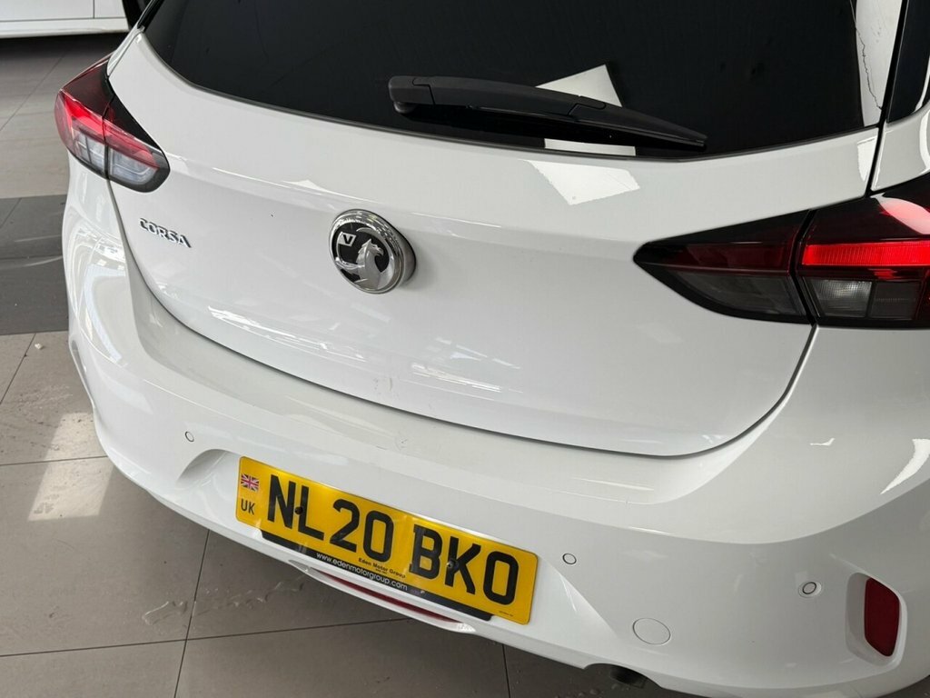 Vauxhall Corsa 1.2L Elite Nav Premium NL20BKO White #4