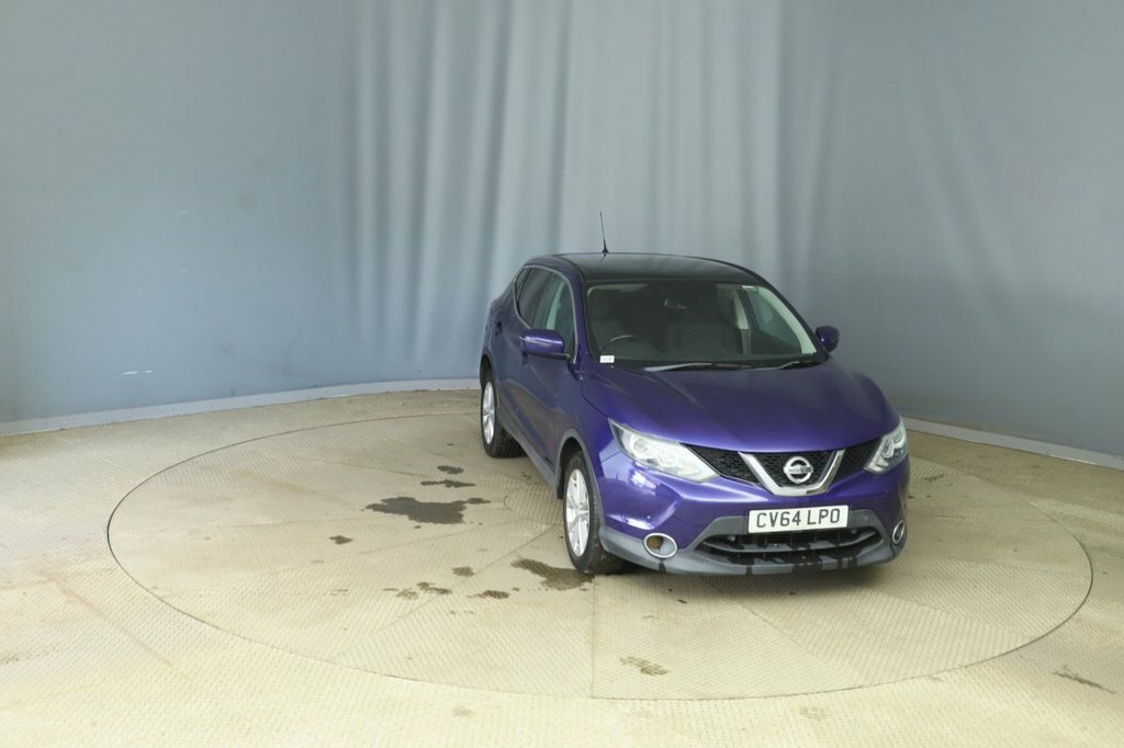 Nissan Qashqai Dci Acenta Premium Suv White #2