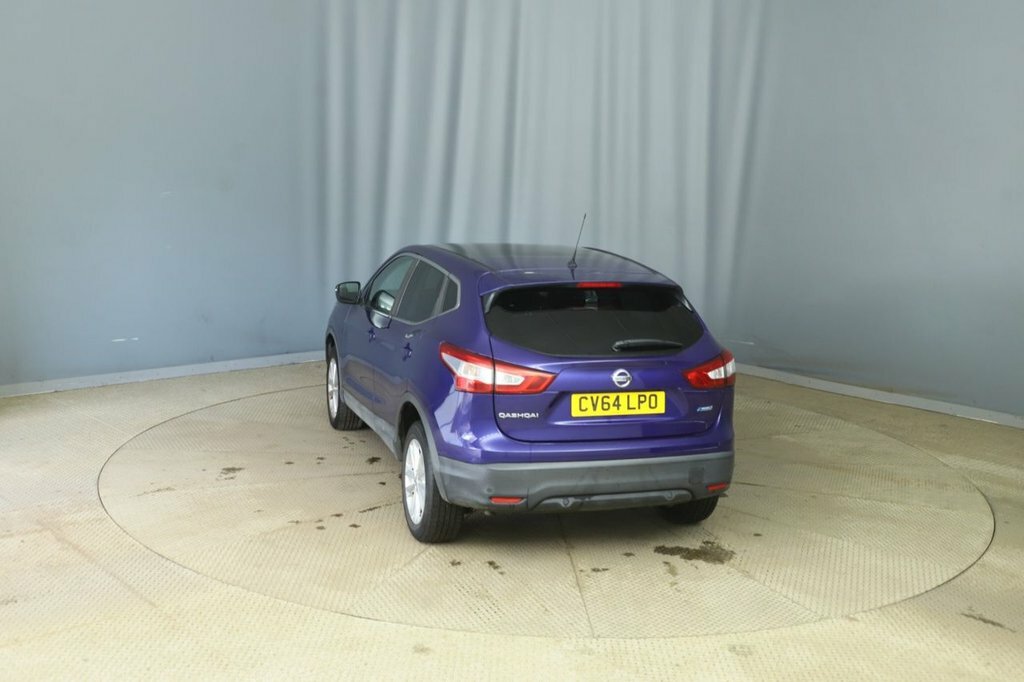 Nissan Qashqai Dci Acenta Premium Suv White #3