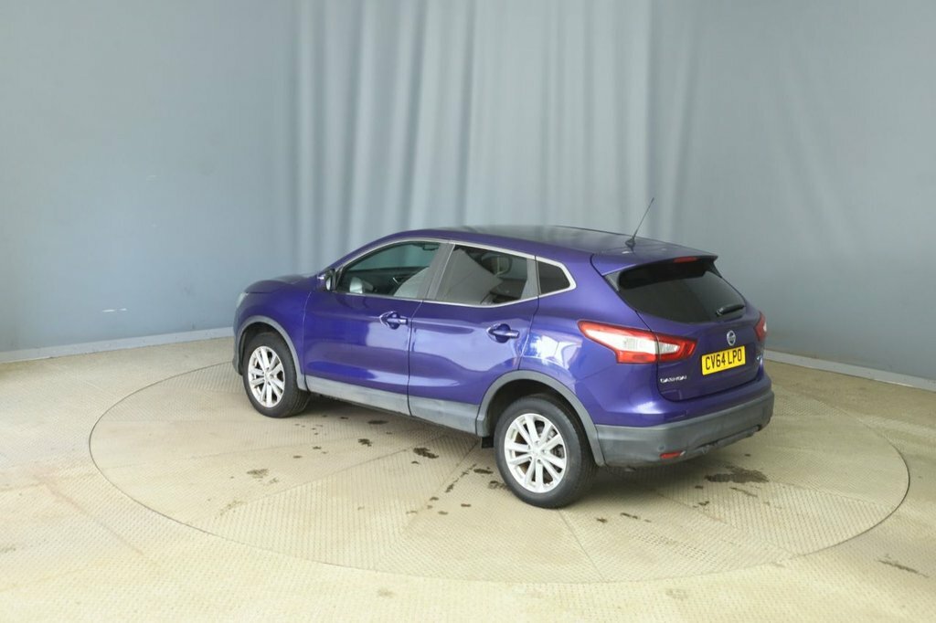 Nissan Qashqai Dci Acenta Premium Suv White #4