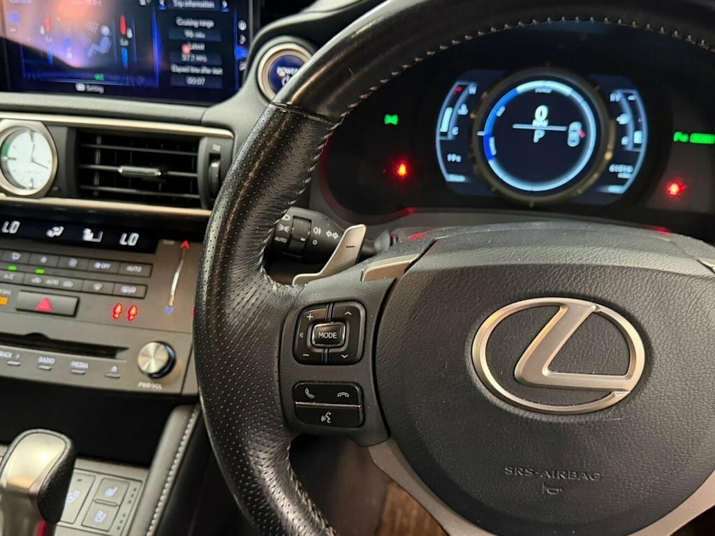 Lexus RC 300H Luxury U2220 Ulez White #30