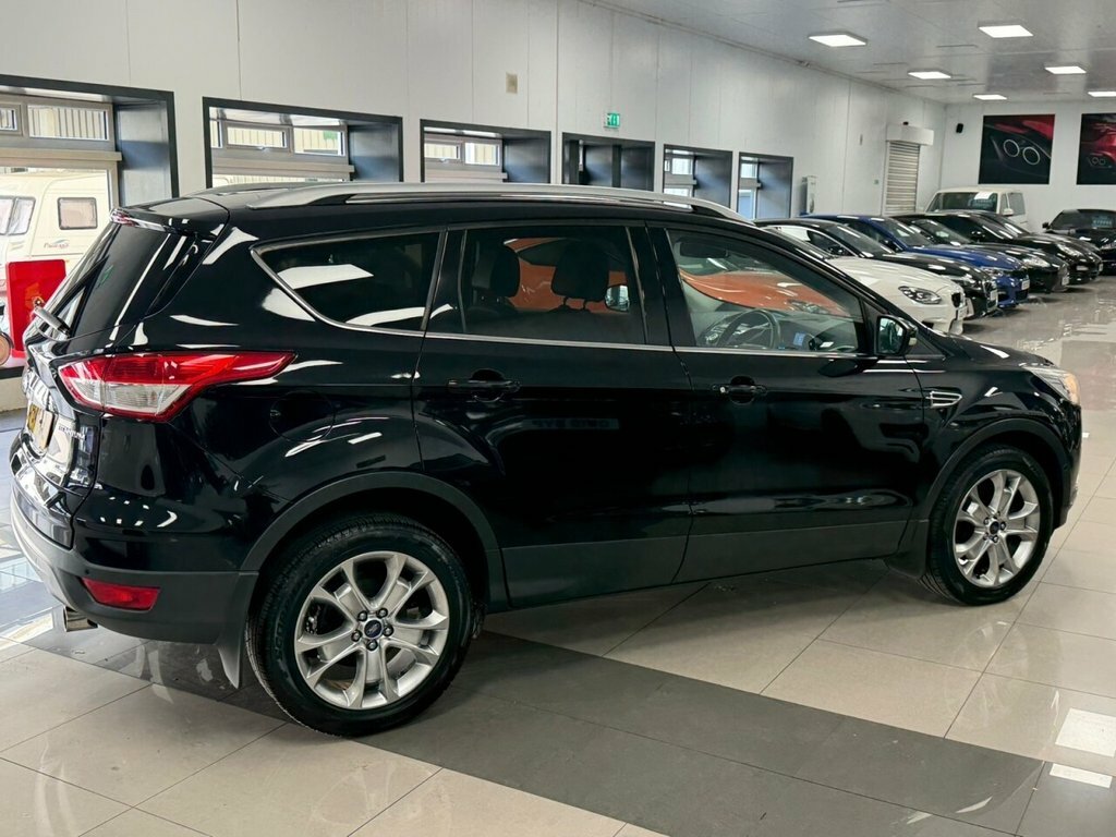 Ford Kuga 2L Titanium CP64TWL Black #2