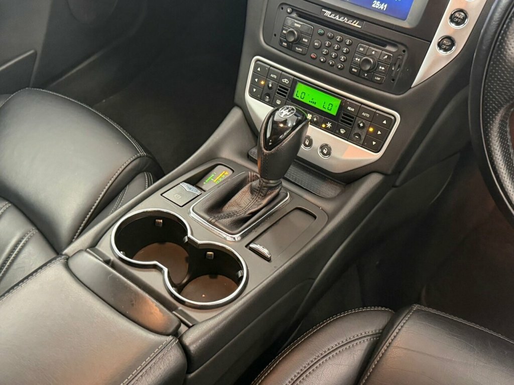 Maserati GranTurismo V8 Grey #29