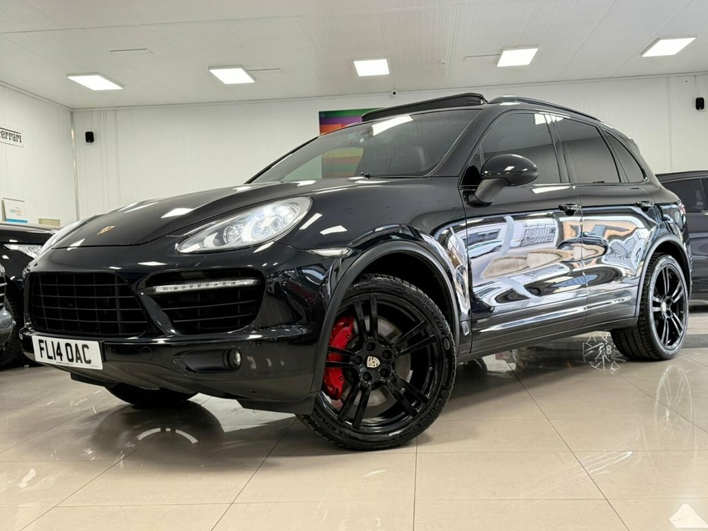 Porsche Cayenne 4.8L Turbo Black