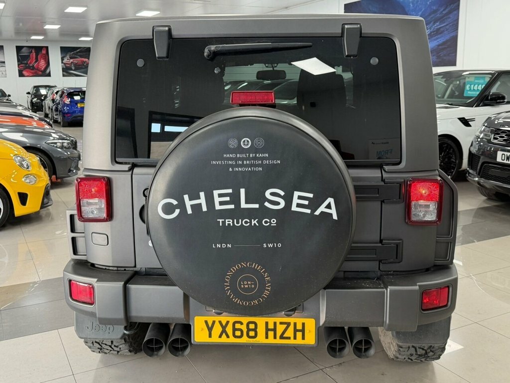 Jeep Wrangler 2.8L Sahara Black #2