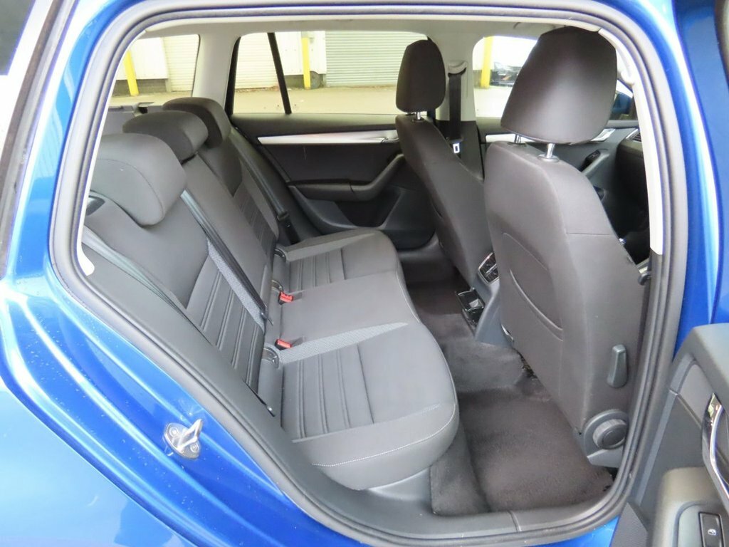 Skoda Octavia 1.6 Se Drive Tdi 114 Bhp Blue #8