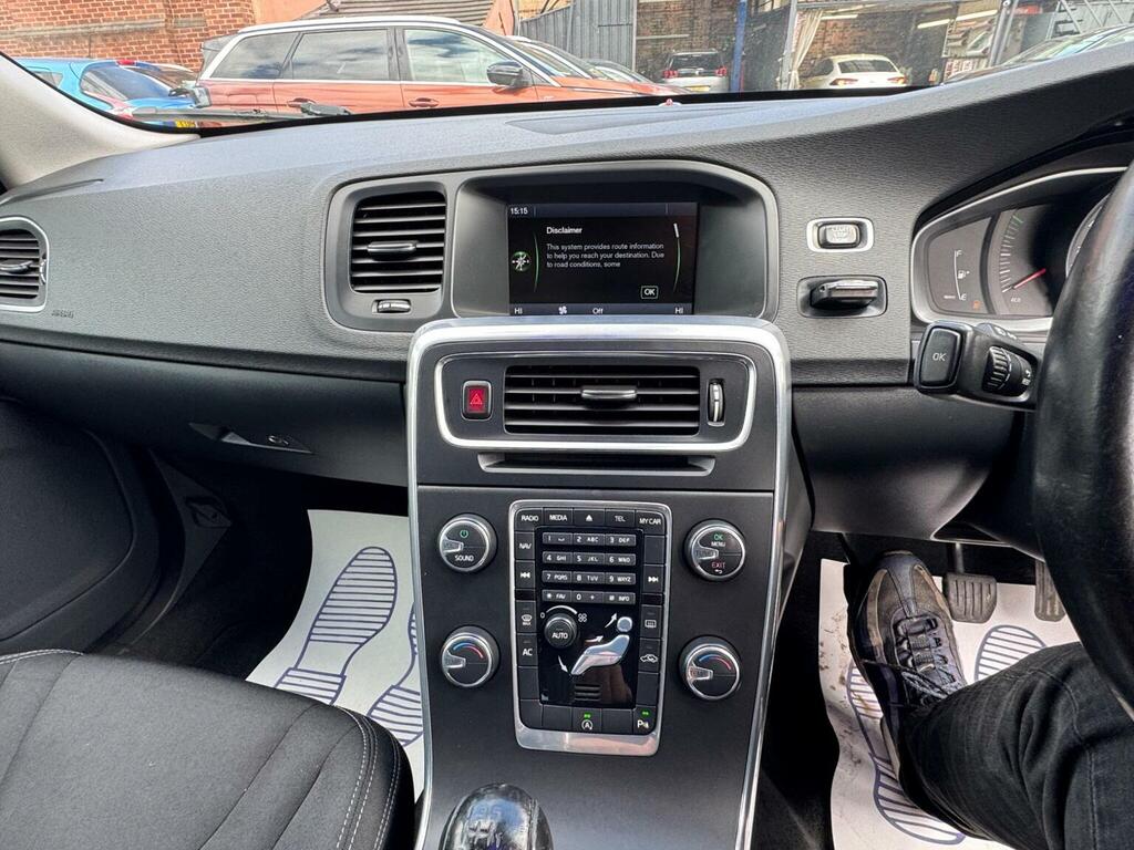 Volvo V60 D2 R-design Lux Nav Blue #10