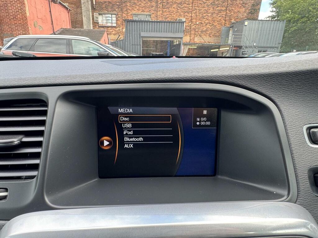 Volvo V60 D2 R-design Lux Nav Blue #9