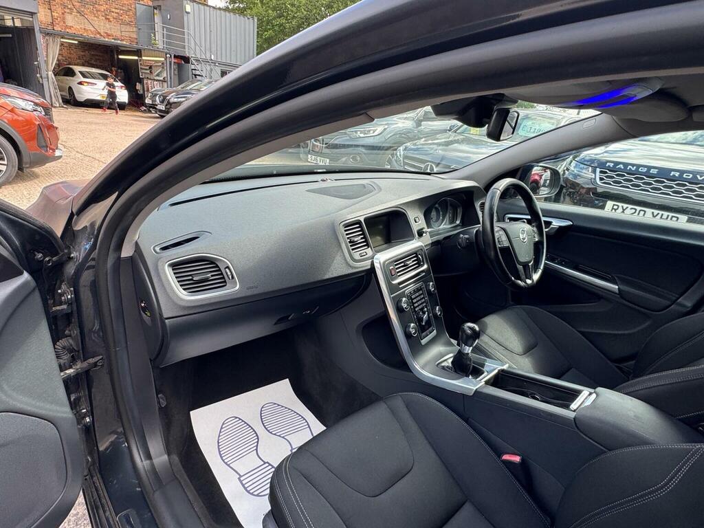 Volvo V60 D2 R-design Lux Nav Blue #26