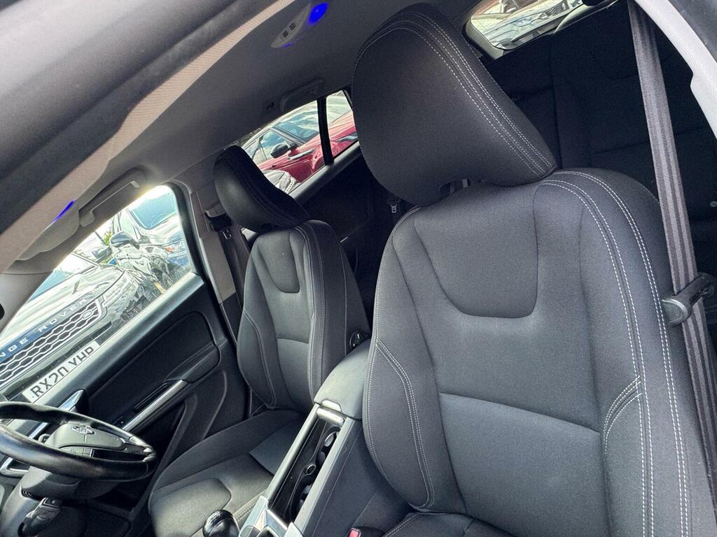 Volvo V60 D2 R-design Lux Nav Blue #17