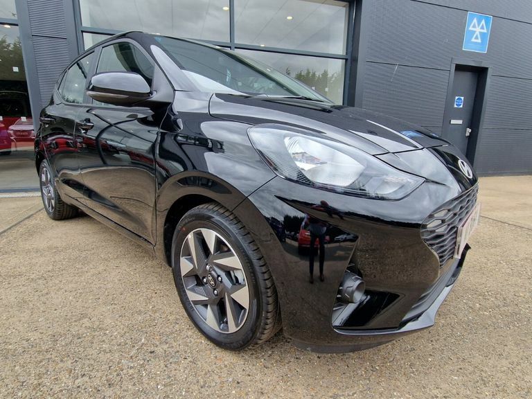 Hyundai I10 1.0 63 Advance Nav KV25WKT Black #3