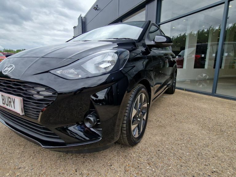 Hyundai I10 1.0 63 Advance Nav KV25WKT Black #4