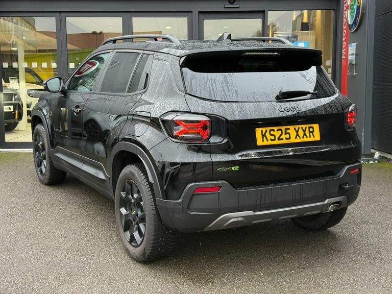 Jeep Avenger 1.2 E-awd E-hybrid Upland Dct KS25XXR Black #4