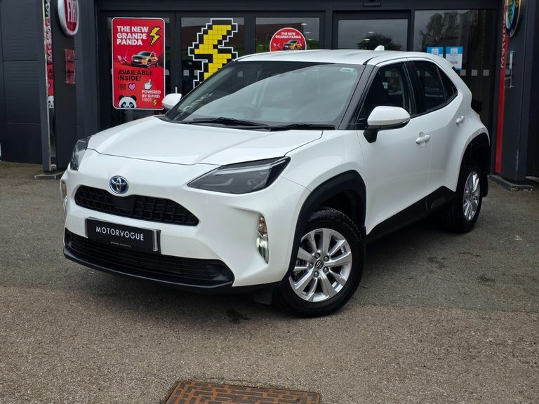 Toyota Yaris Cross 1.5 Hybrid Icon Cvt KM23BWE White #4