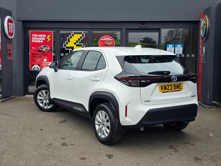 Toyota Yaris Cross 1.5 Hybrid Icon Cvt KM23BWE White #5