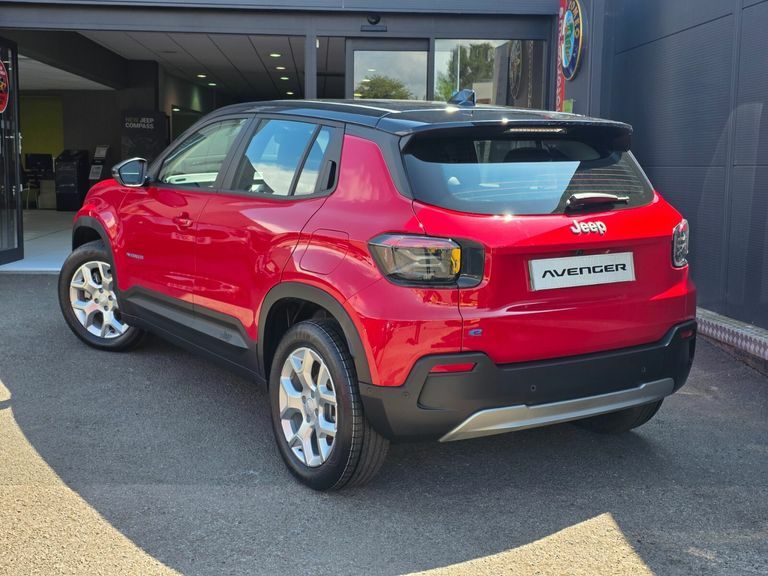 Jeep Avenger 115Kw Altitude 54Kwh KV26VNZ Red #5